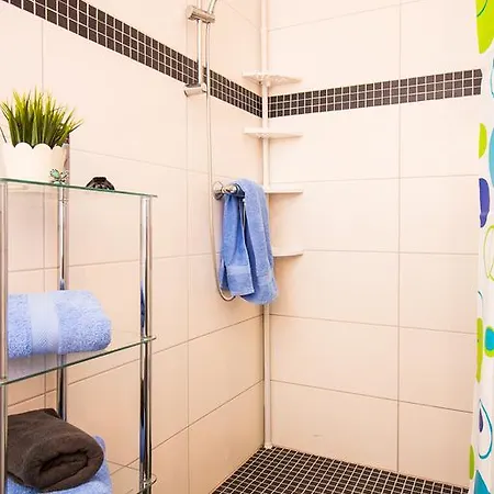 Komfortappartement Stavginski 公寓 *